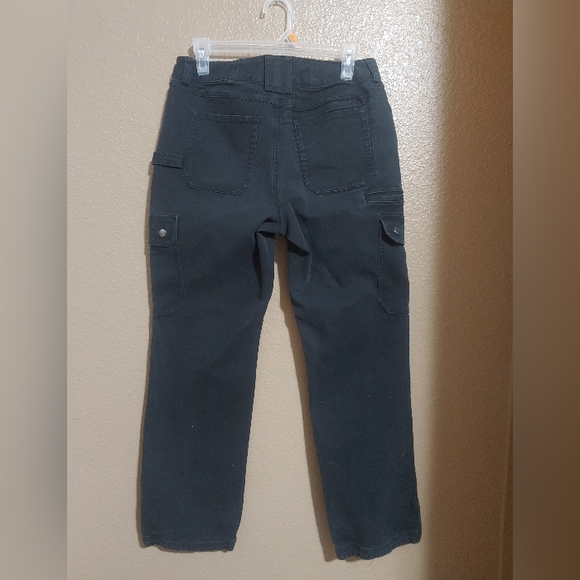 Duluth pants with curve setter waistband size 8 x 31. - Picture 2 of 3